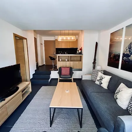 Апартаменти Bazzit Renovated In 2020 Stunning View *